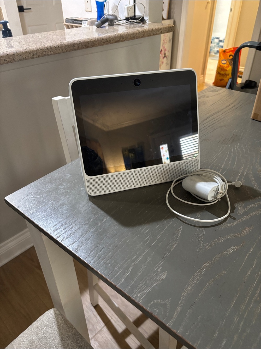 Facebook Portal Mini Smart Display - White 8”